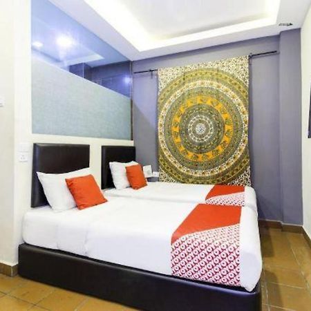 Oyo 90429 Hotel Narasindo 쿠알라룸푸르 외부 사진