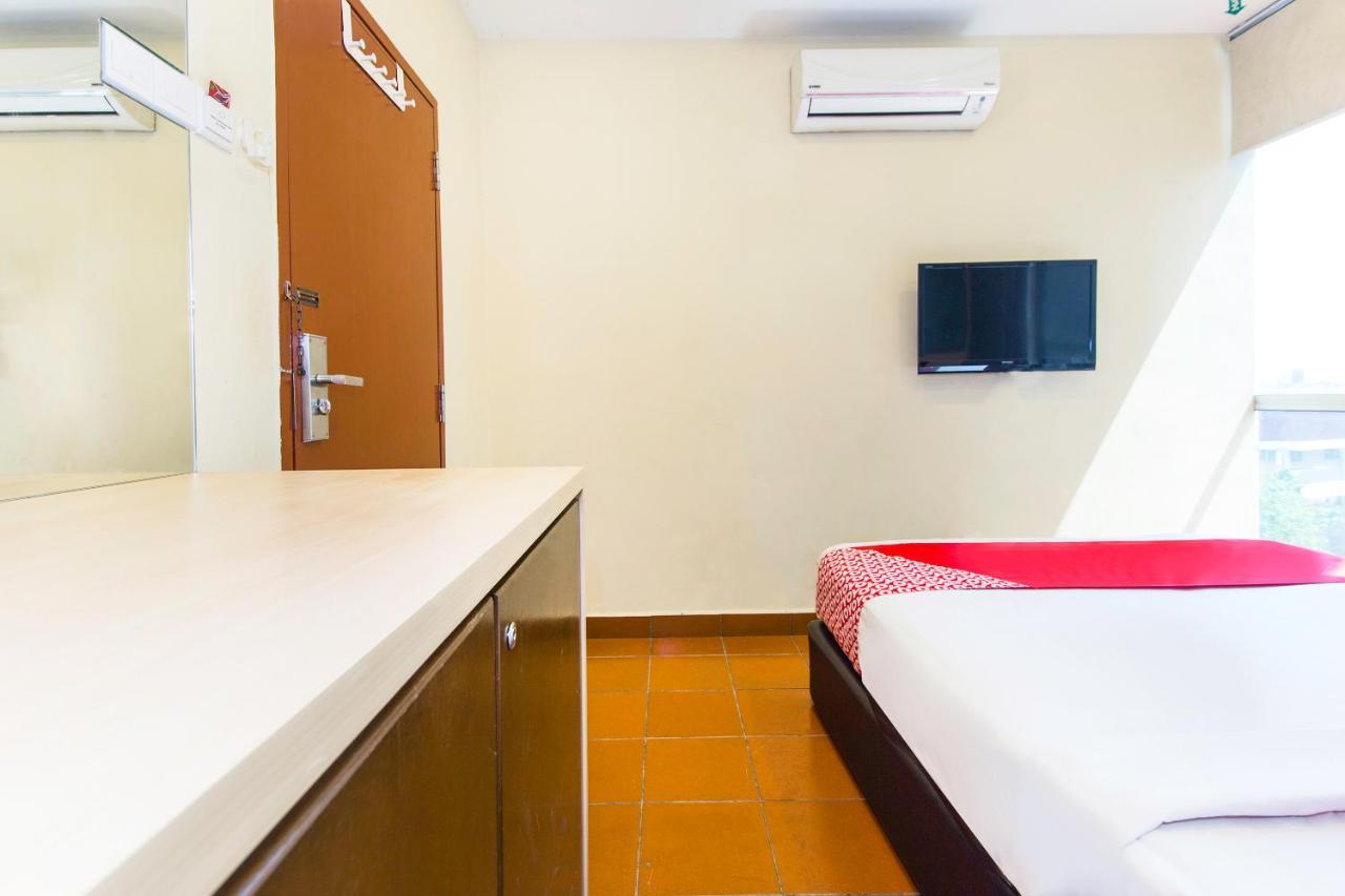 Oyo 90429 Hotel Narasindo 쿠알라룸푸르 외부 사진