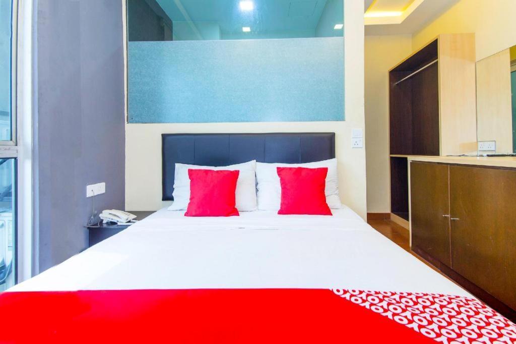 Oyo 90429 Hotel Narasindo 쿠알라룸푸르 외부 사진